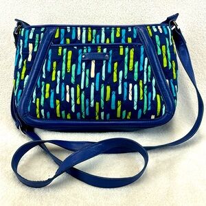 VERA BRADLEY Trimmed Trapeze Blue Crossbody Purse in Katalina Showers Pattern